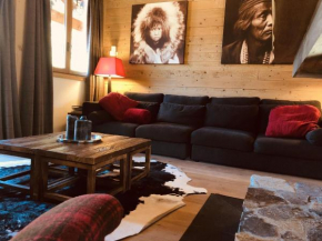 Mountain Holiday Home in Saint Martin de Belleville with Heated Terrace